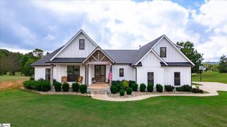 2015 Walhalla Highway, Pickens, SC 29671