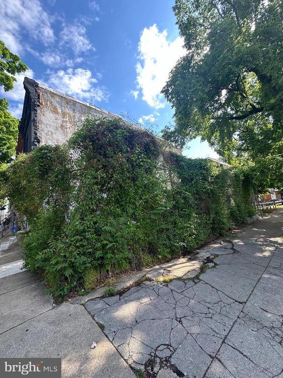 2301 N CLEVELAND ST, Philadelphia, PA 19132