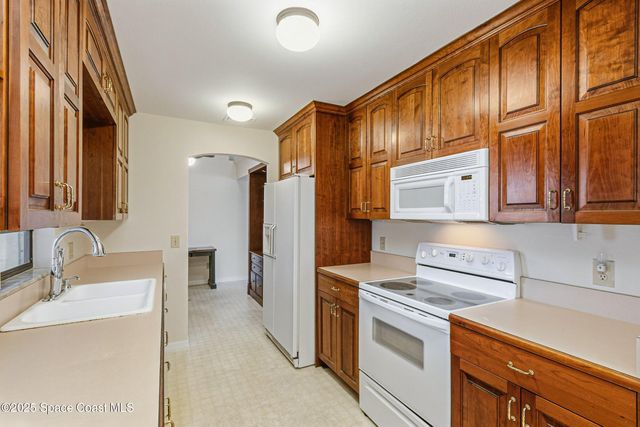 1407 SE Valerius Street SE, Palm Bay, FL 32909