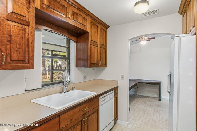 1407 SE Valerius Street SE, Palm Bay, FL 32909