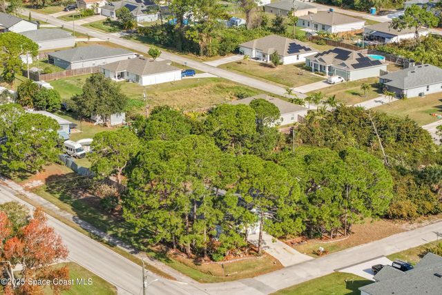 1407 SE Valerius Street SE, Palm Bay, FL 32909