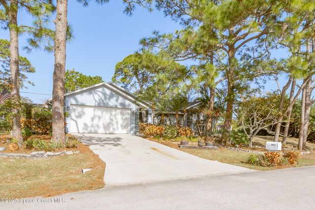 1407 SE Valerius Street SE, Palm Bay, FL 32909