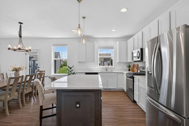 13769 56th Place N, Plymouth, MN 55446