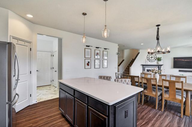 13769 56th Place N, Plymouth, MN 55446