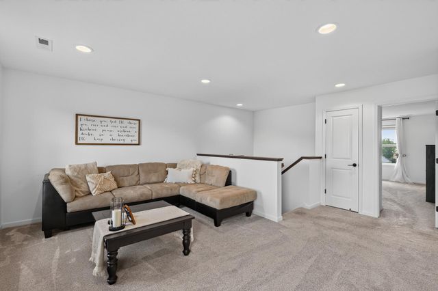 13769 56th Place N, Plymouth, MN 55446