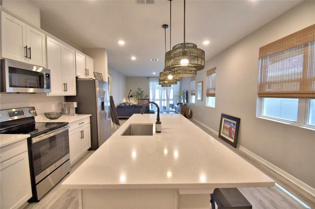 868 BLUE CREEK DRIVE, Haines City, FL 33844