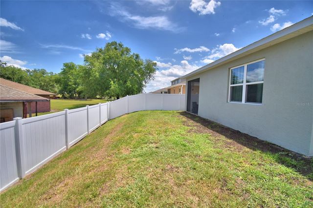 868 BLUE CREEK DRIVE, Haines City, FL 33844