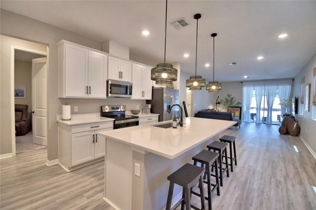 868 BLUE CREEK DRIVE, Haines City, FL 33844