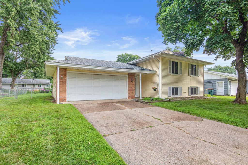 2941 108th Lane NW, Coon Rapids, MN 55433
