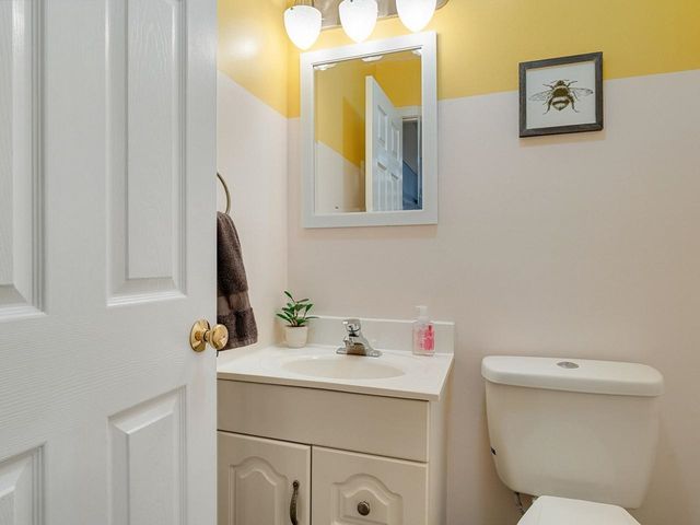 7 Donald Drive, Milton, VT 05468