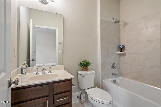 207 Weddington Park Lane, Apex, NC 27523