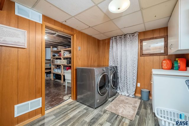 3112 E 19th St Street, Sioux Falls, SD 57103