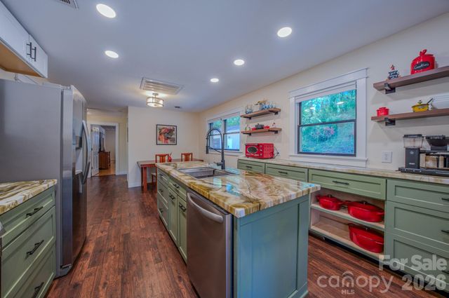 176 Sunny Street, Marion, NC 28752