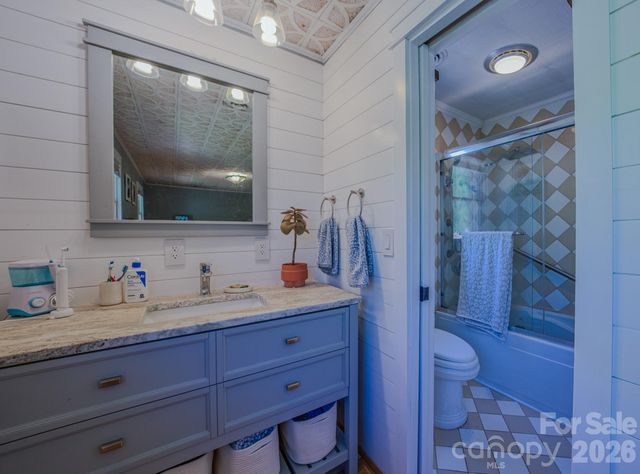 176 Sunny Street, Marion, NC 28752