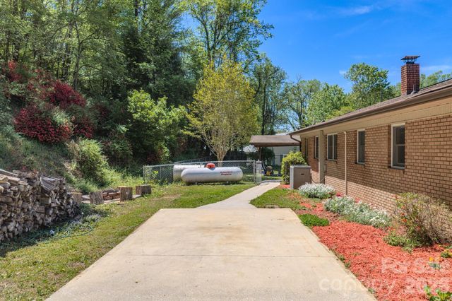 176 Sunny Street, Marion, NC 28752