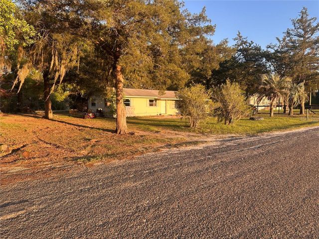 15595 NW 27TH AVENUE, Citra, FL 32113