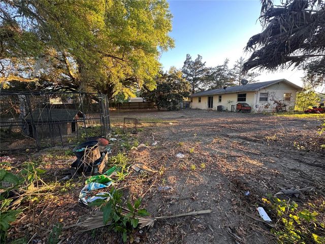 15595 NW 27TH AVENUE, Citra, FL 32113