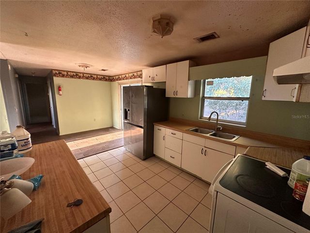 15595 NW 27TH AVENUE, Citra, FL 32113