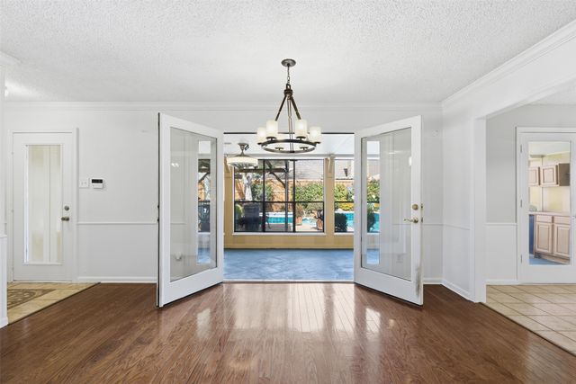 1905 Wimbledon Drive, Arlington, TX 76017