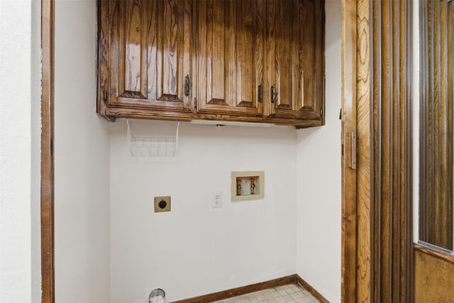 1905 Wimbledon Drive, Arlington, TX 76017