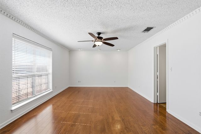 1905 Wimbledon Drive, Arlington, TX 76017