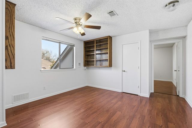 1905 Wimbledon Drive, Arlington, TX 76017