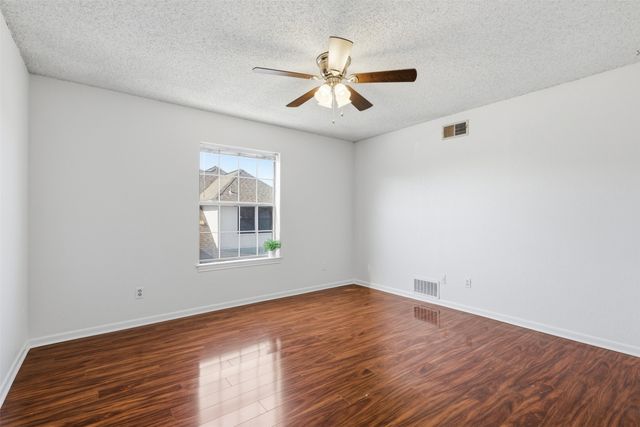 1905 Wimbledon Drive, Arlington, TX 76017