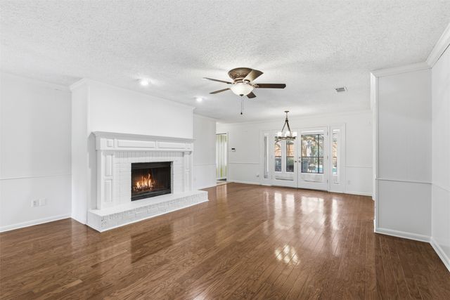 1905 Wimbledon Drive, Arlington, TX 76017