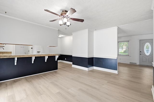 220 Crestwood Drive, Summerville, SC 29483