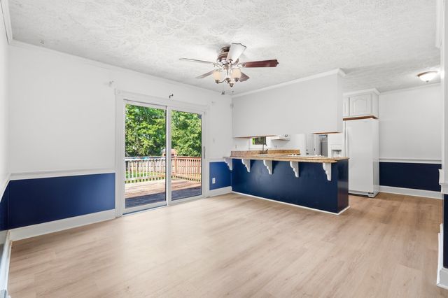 220 Crestwood Drive, Summerville, SC 29483