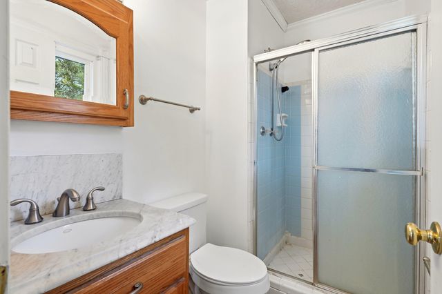 220 Crestwood Drive, Summerville, SC 29483
