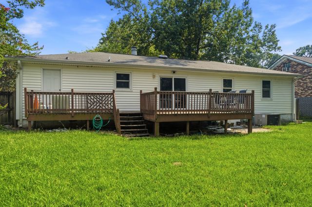 220 Crestwood Drive, Summerville, SC 29483