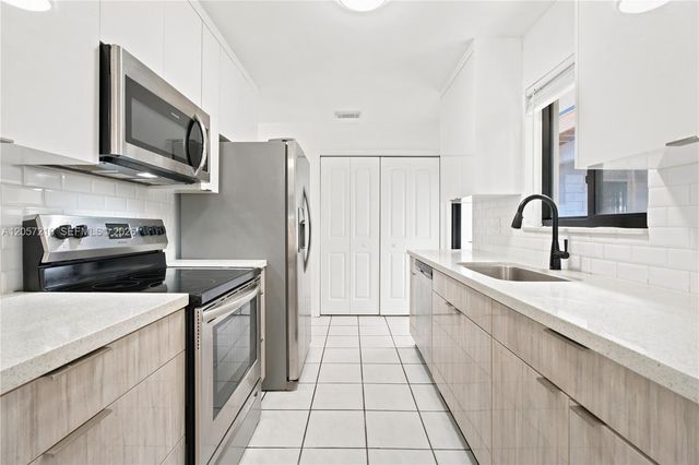 3461 SW 24th Street 3463, Miami, FL 33145