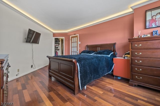 7002 Kennedy Blvd, Guttenberg Town, NJ 07093