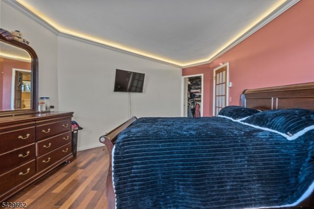 7002 Kennedy Blvd, Guttenberg Town, NJ 07093