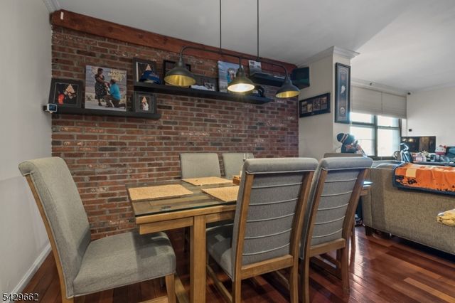 7002 Kennedy Blvd, Guttenberg Town, NJ 07093