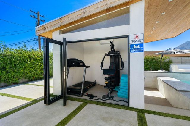 359 W Avenida Cerca, Palm Springs, CA 92262