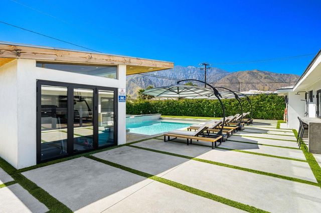 359 W Avenida Cerca, Palm Springs, CA 92262