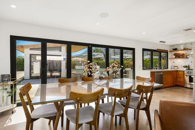 359 W Avenida Cerca, Palm Springs, CA 92262