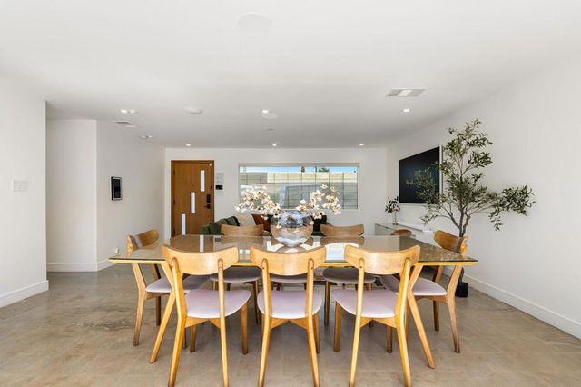 359 W Avenida Cerca, Palm Springs, CA 92262