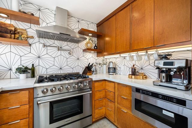 359 W Avenida Cerca, Palm Springs, CA 92262