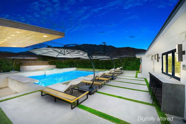 359 W Avenida Cerca, Palm Springs, CA 92262