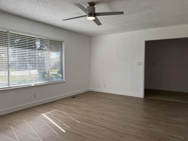 6620 N Sierra Vista Avenue, Fresno, CA 93710