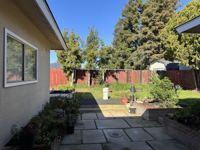 6620 N Sierra Vista Avenue, Fresno, CA 93710