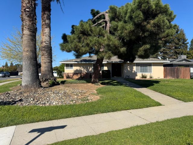 6620 N Sierra Vista Avenue, Fresno, CA 93710