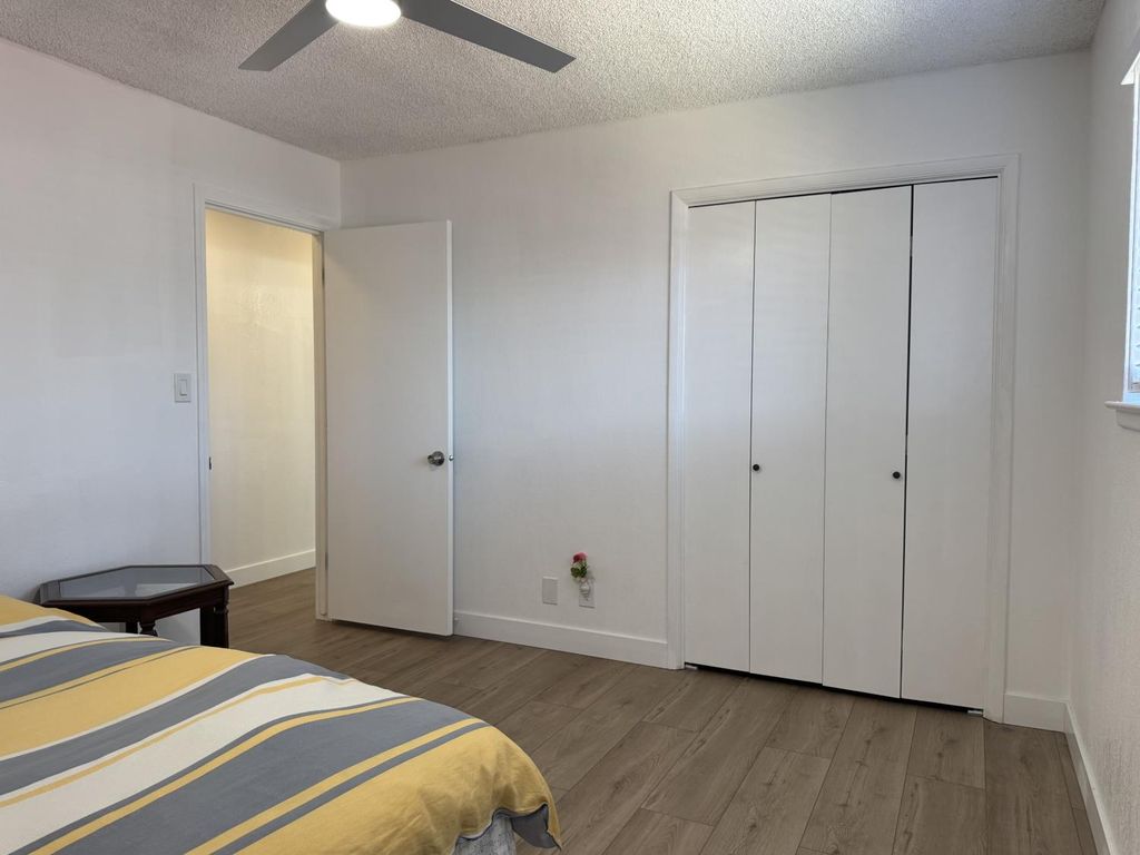 Image 17 of property listing at 6620 N Sierra Vista Avenue, Fresno, CA 93710