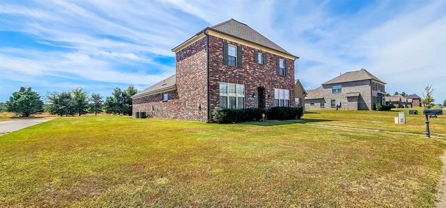 325 AZALEA DR, Somerville, TN 38068