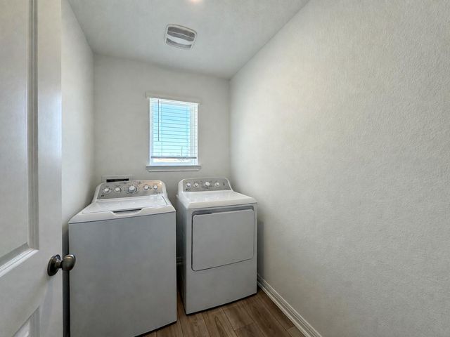 166 Jake Pine DR, Buda, TX 78610