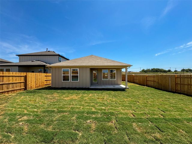 166 Jake Pine DR, Buda, TX 78610