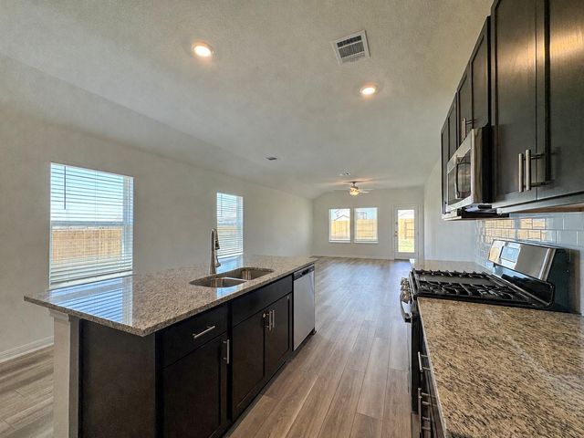 166 Jake Pine DR, Buda, TX 78610